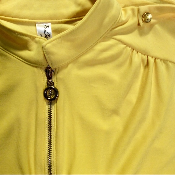 Perception Concept Yellow 1/4 Zip Sleeveless Shell - Picture 4 of 7